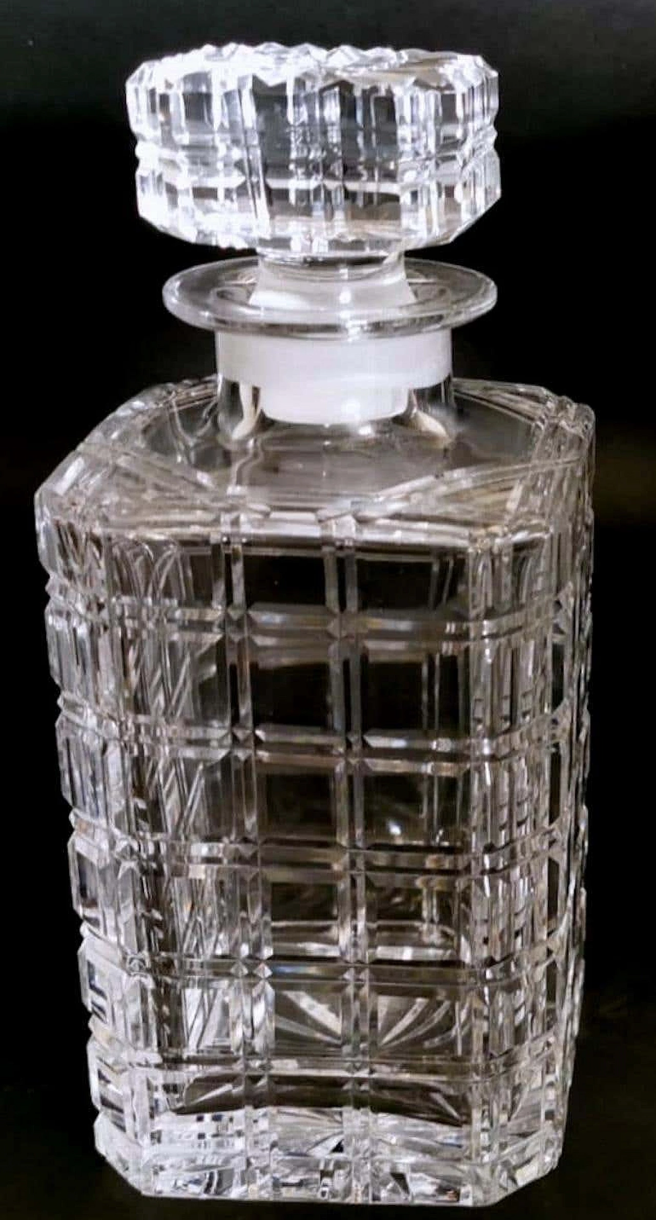 Whisky bottle in ground Florentine crystal, 1990s 7