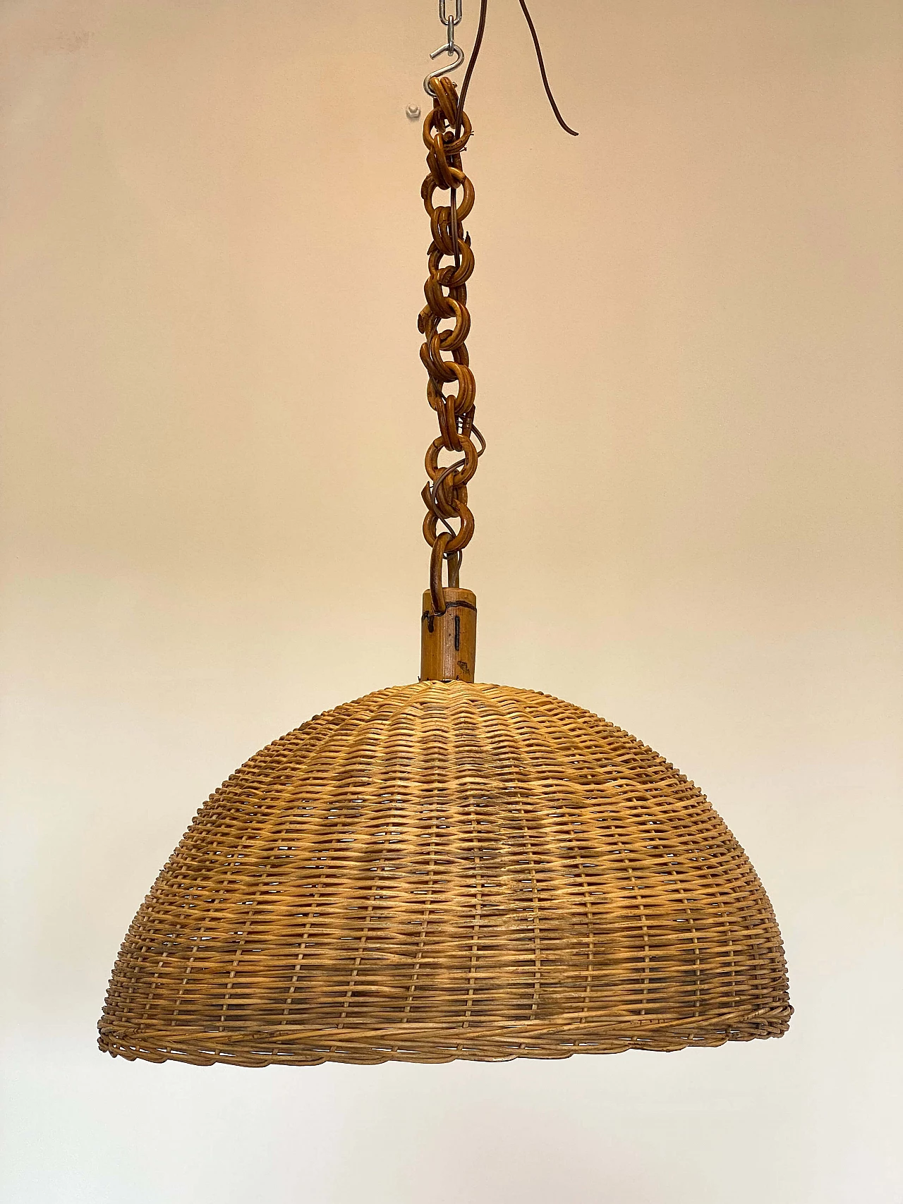 7 Hanging lamps in wicker and bamboo, 1970s 11