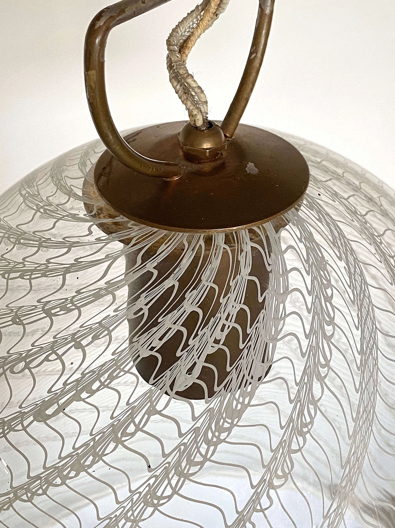 Lampada a sospensione a campana in vetro di Murano, anni '70 11