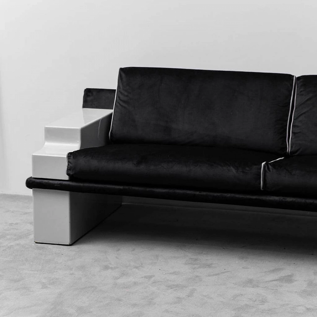 Plastic and velvet corner sofa by Arflex, 1970s 4
