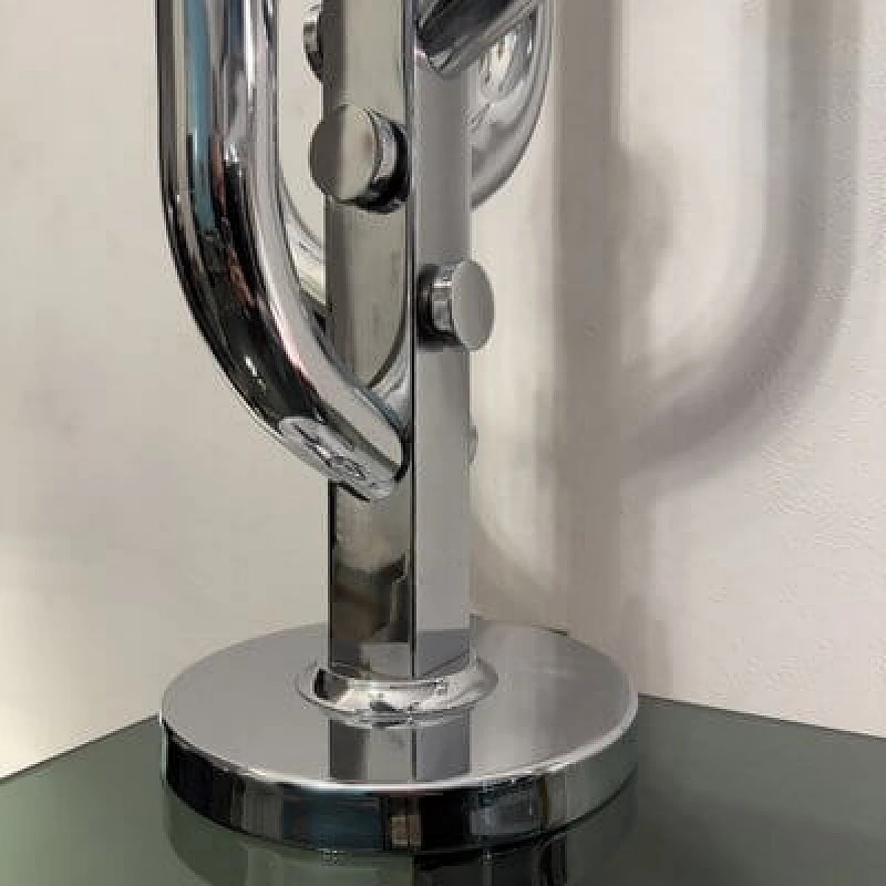 Lampada da tavolo in metallo, anni '70 4