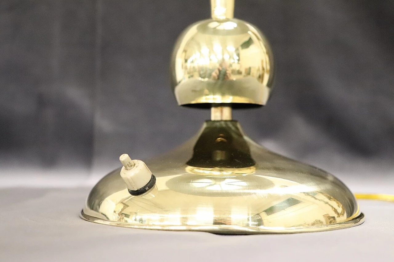Lampada in ottone e vetro satinato di Oscar Torlasco per Lumi, anni '50 14