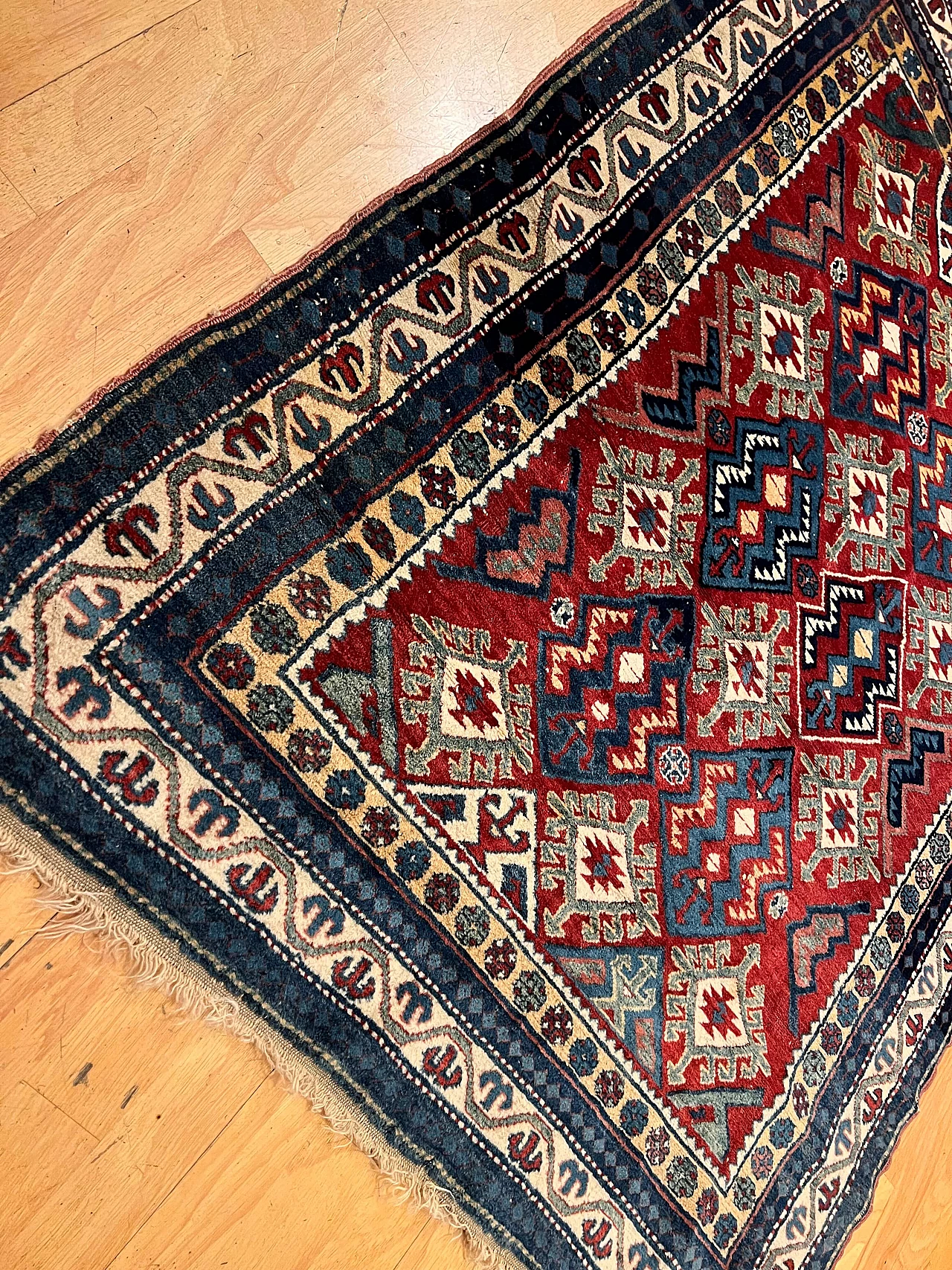 Wool Kazak rug, late 19th century 2