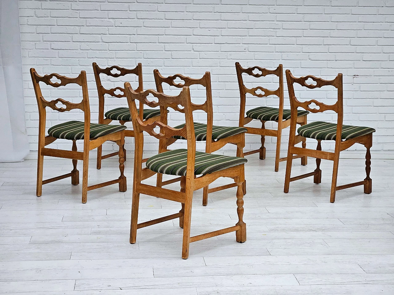 6 Danish chairs in oak and fabric, 1970s 3