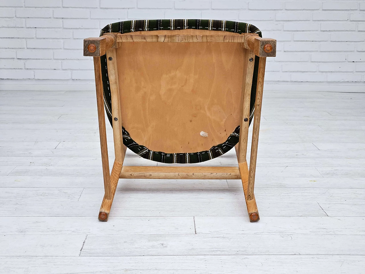 6 Danish chairs in oak and fabric, 1970s 18