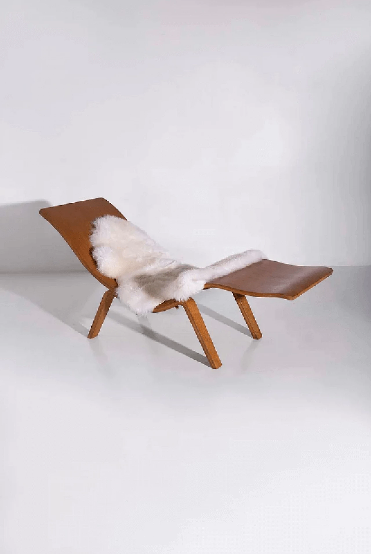 Chaise longue scandinava in compensato curvato, anni '60 1