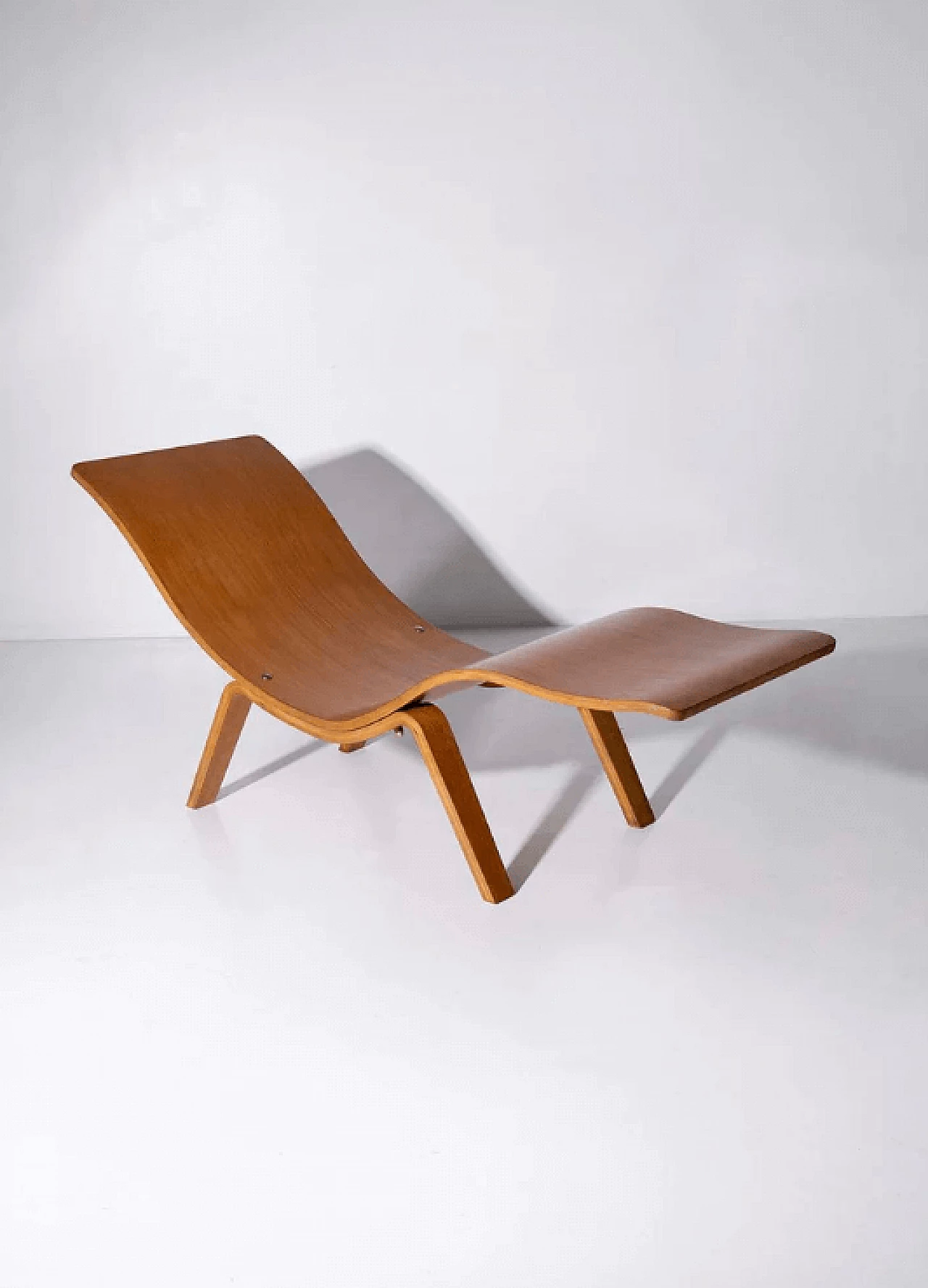 Scandinavian plywood chaise longue, 1960s 6