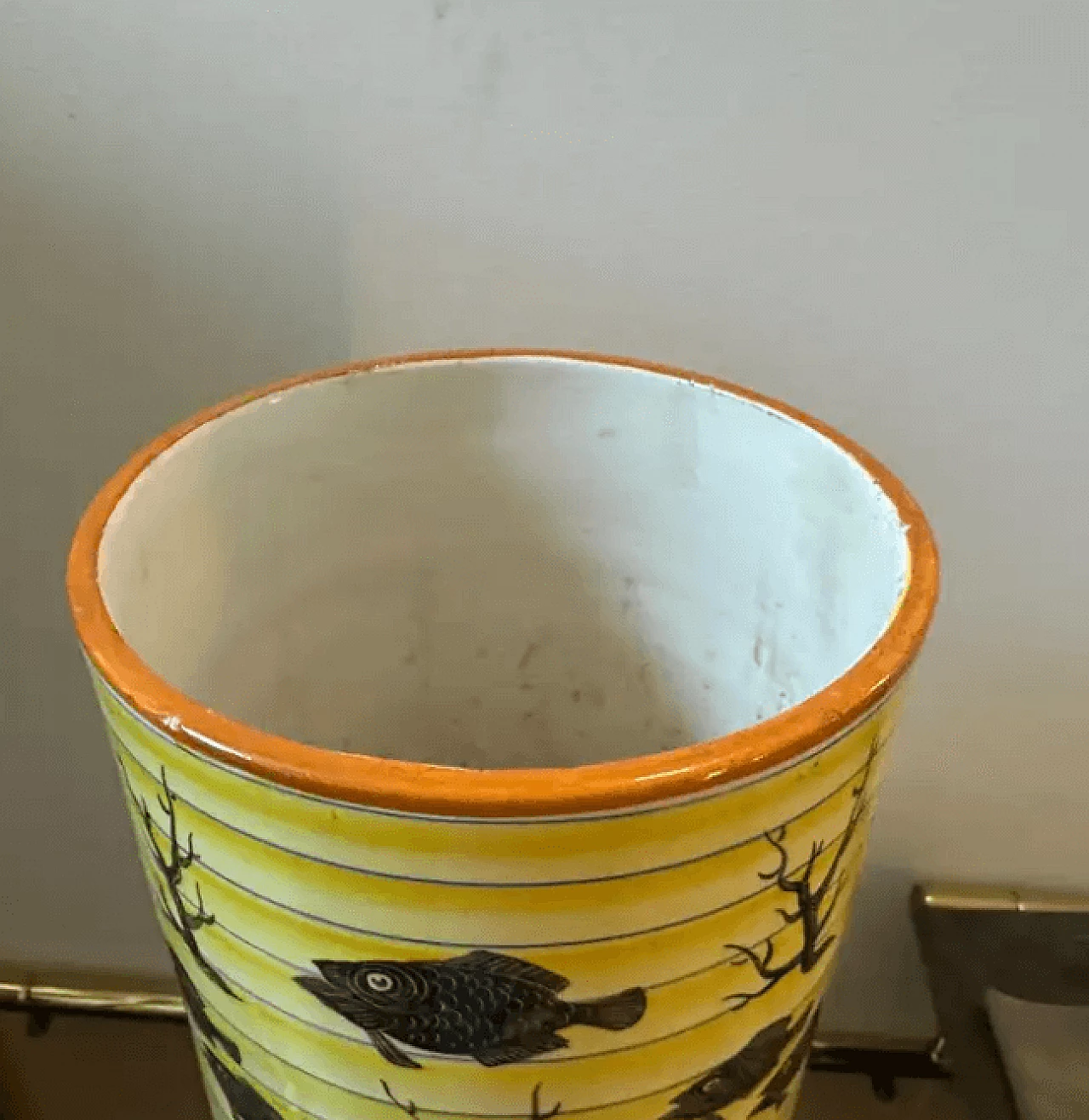 Vaso cilindrico in ceramica gialla e nera, anni '30 7