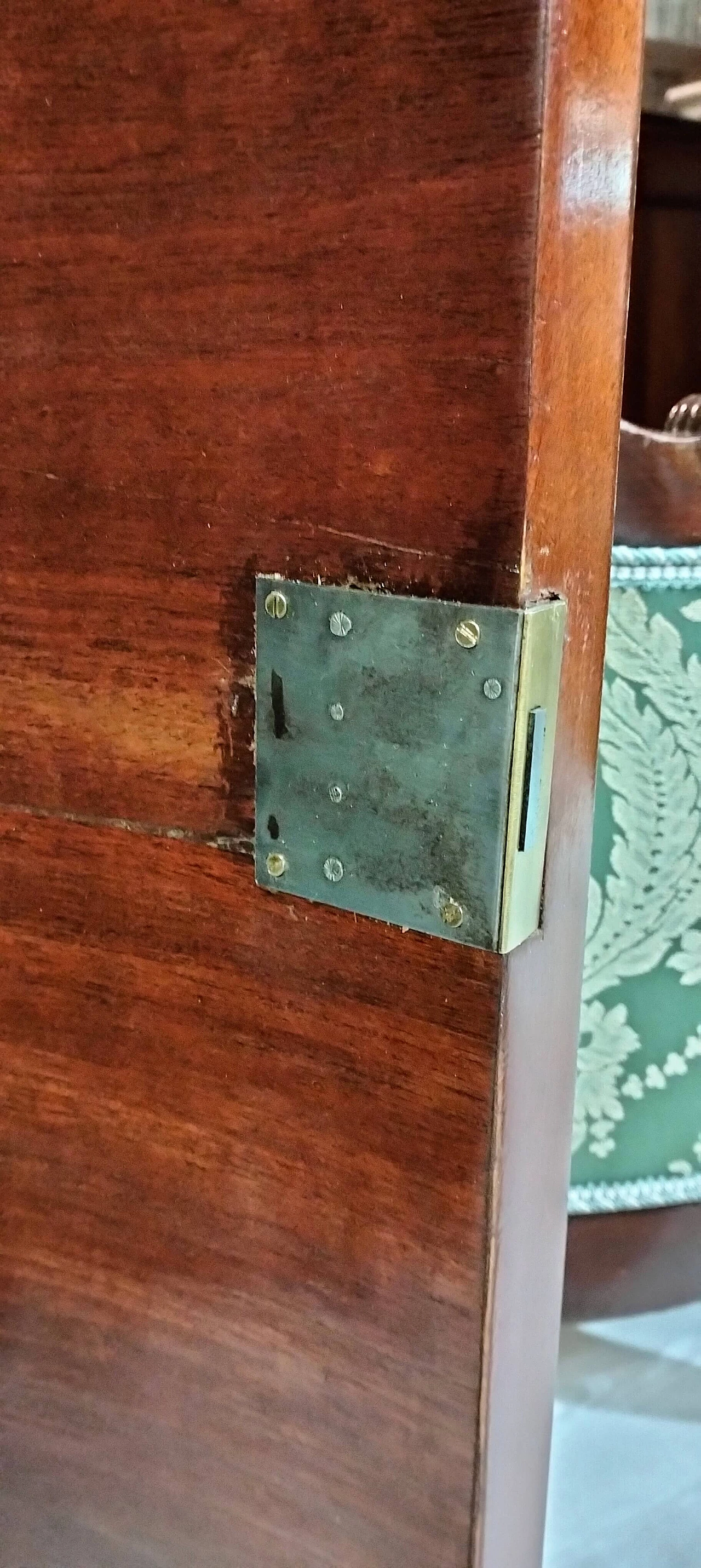 Angoliera Napoleone III in legno di rosa con intarsi in ebano, '800 10