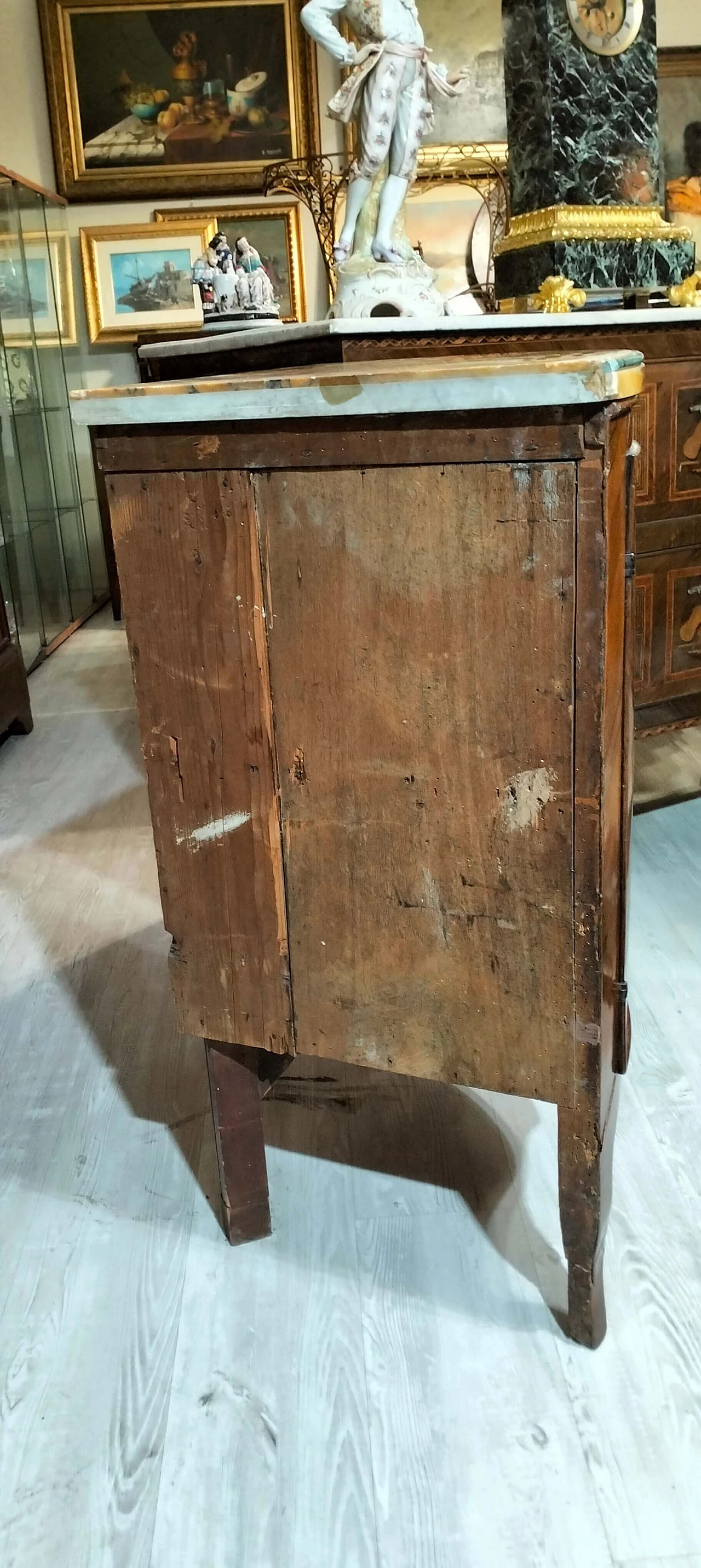 Angoliera Luigi XIV in ebano e marmo Giallo Siena, '700 3