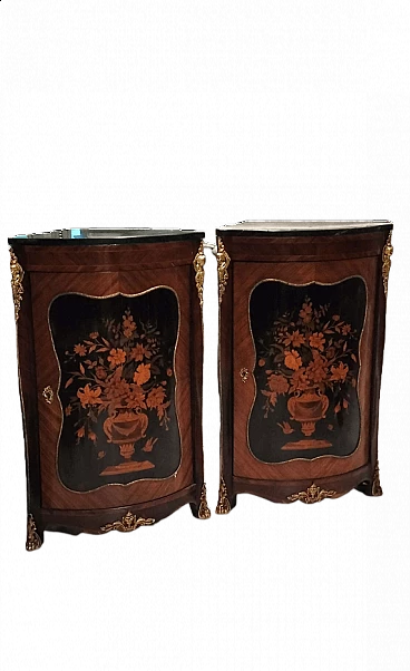 Coppia di angoliere Napoleone III in legno di rosa, ebano e marmo, '800