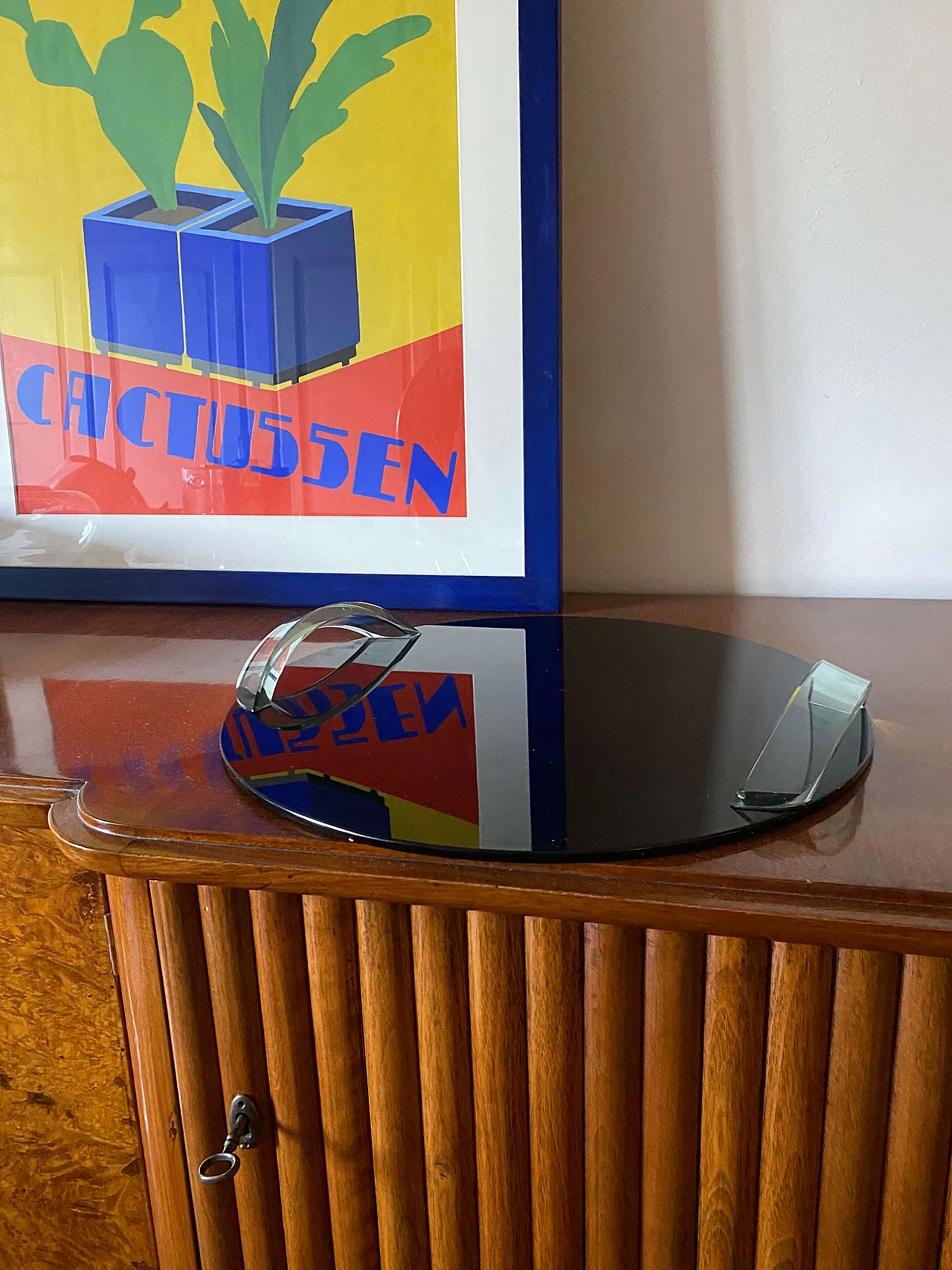 Vassoio in vetro nero con manici trasparenti, anni '70 2