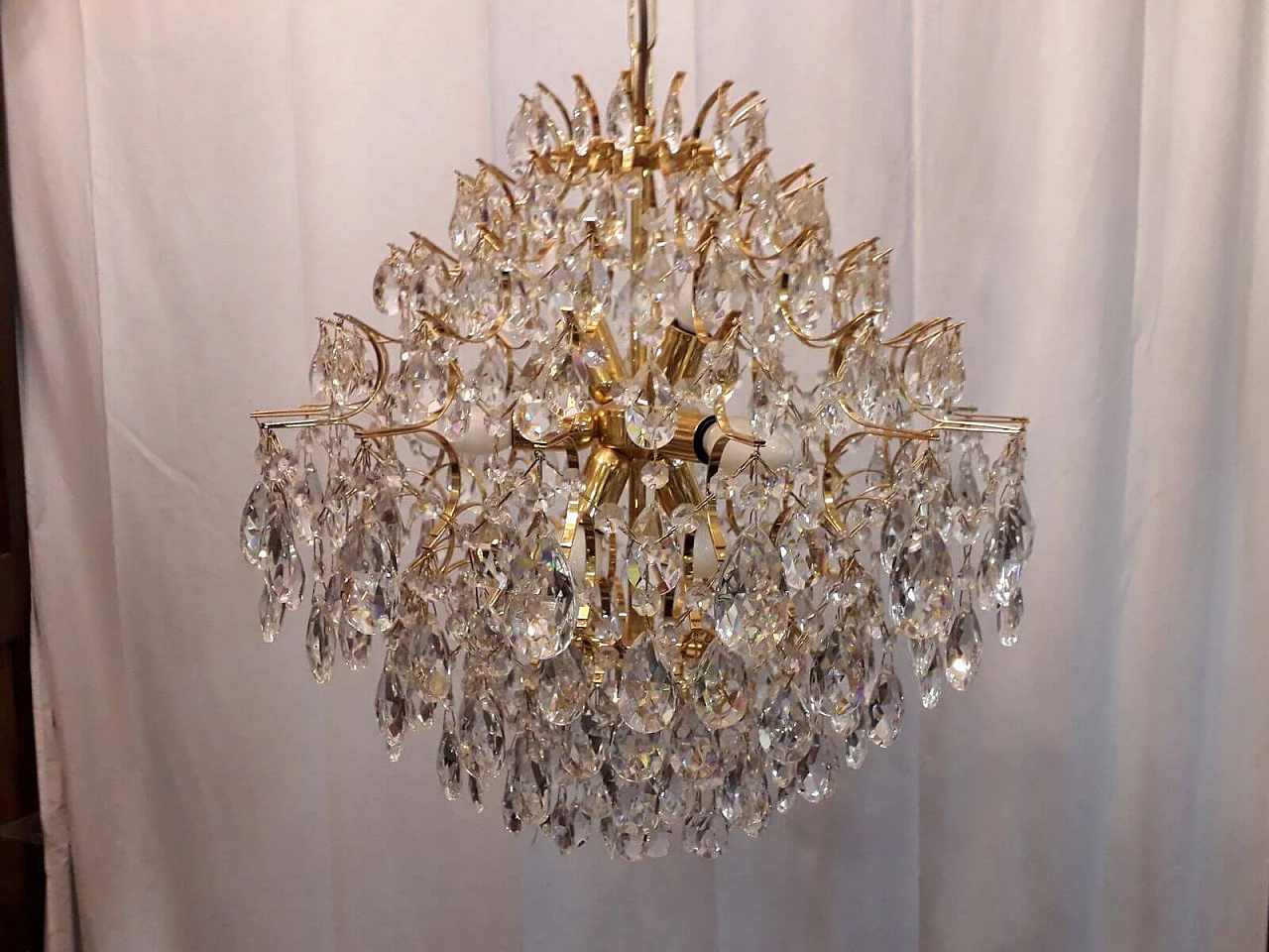 Lampadario in metallo dorato e cristallo di Boemia molato, anni '90 1