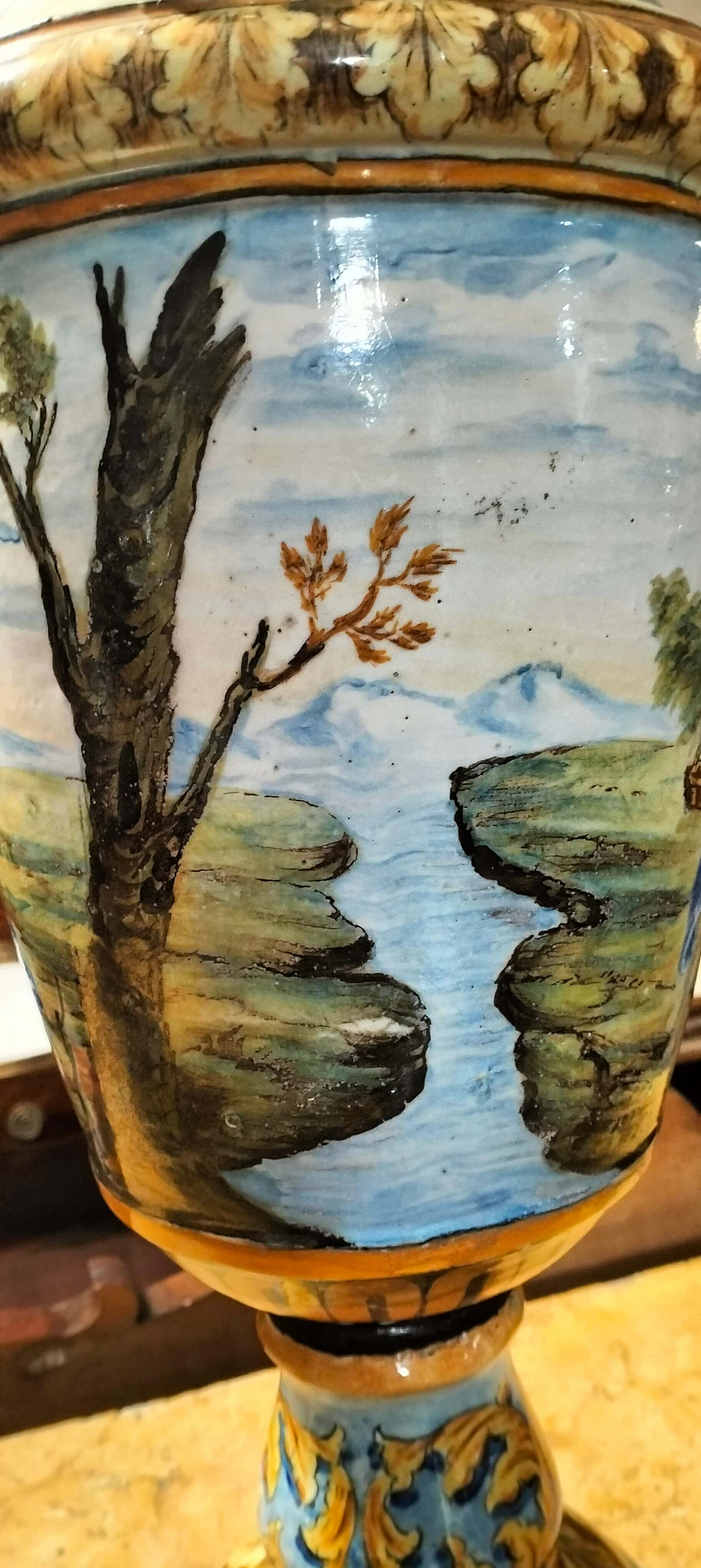 Coppia di vasi Napoleone III in ceramica dipinta a mano, '800 9