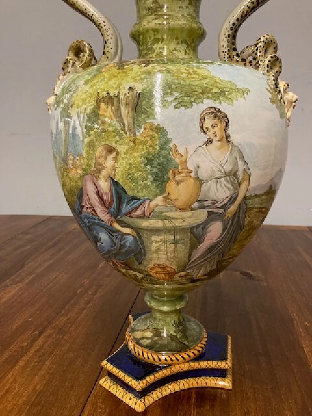 Storied vase depicting The samaritan woman at the well by Ginori, 1860 1
