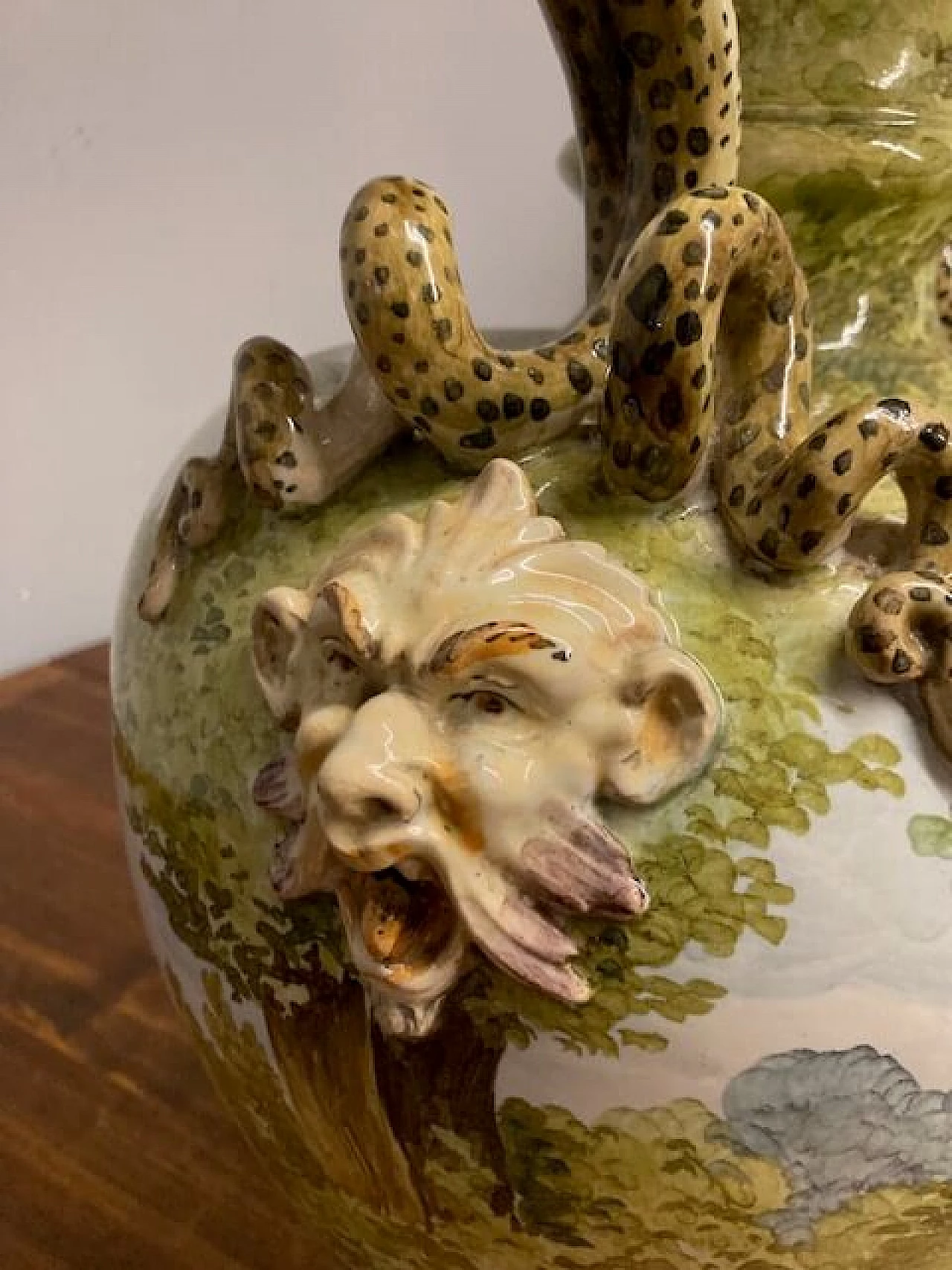 Storied vase depicting The samaritan woman at the well by Ginori, 1860 9