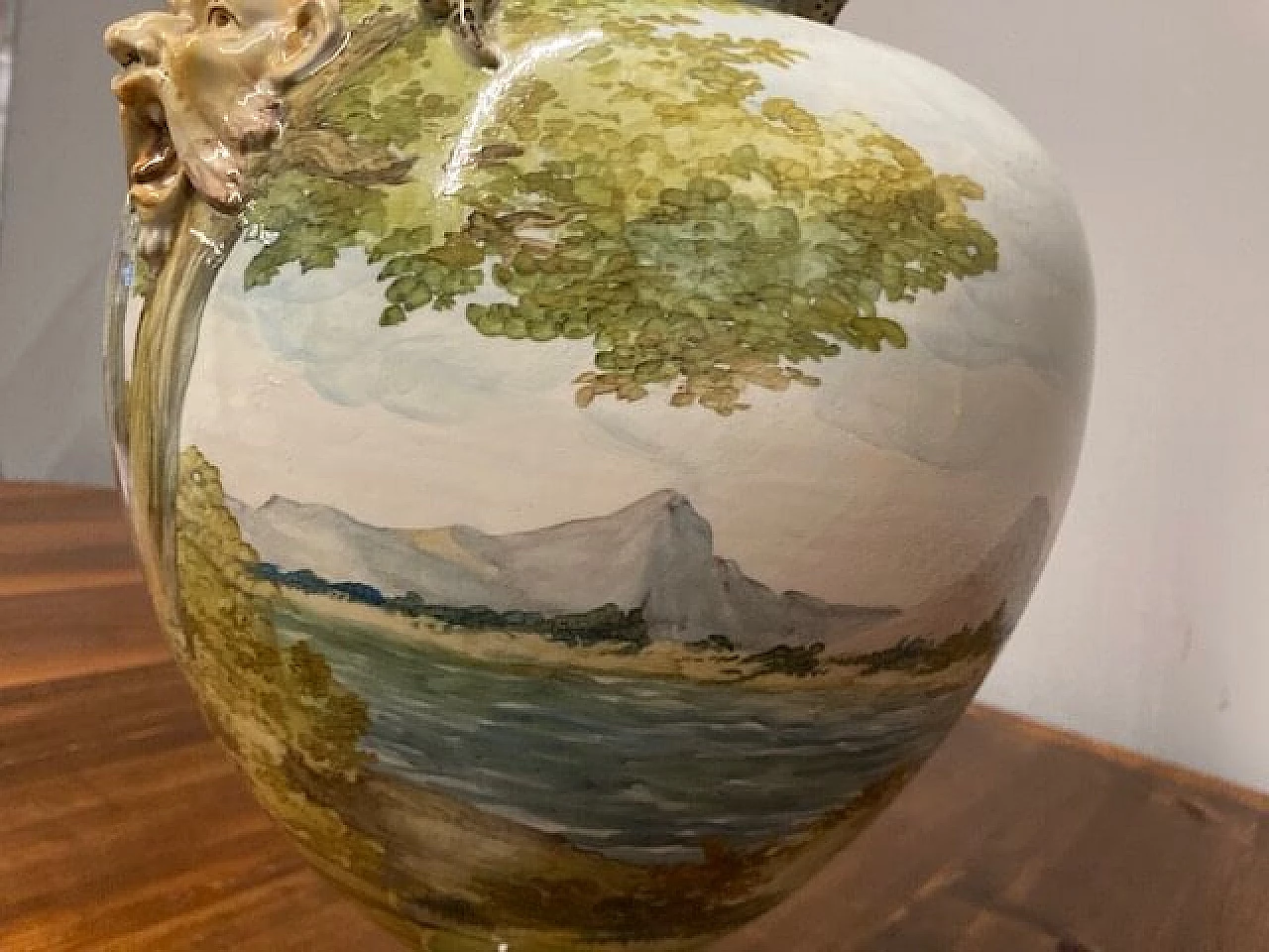 Storied vase depicting The samaritan woman at the well by Ginori, 1860 14