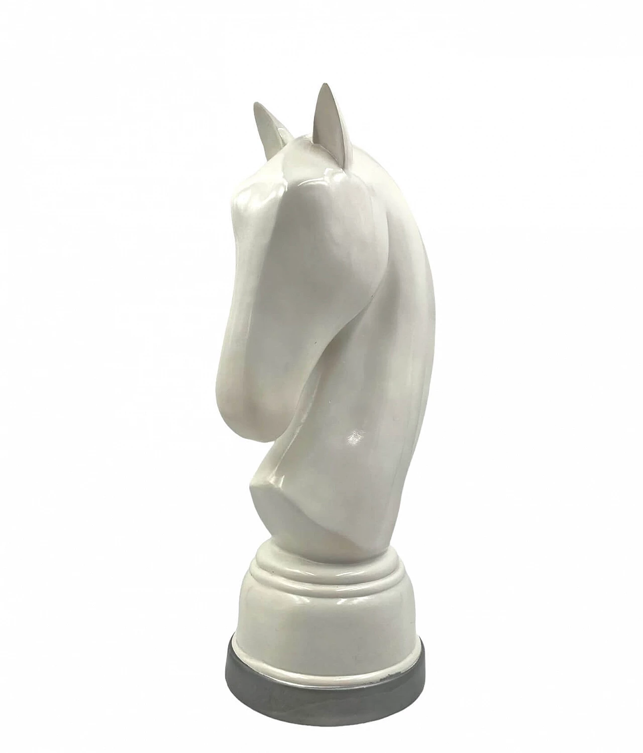 Cavallo degli scacchi, scultura in resina laccata bianca, anni '70 14