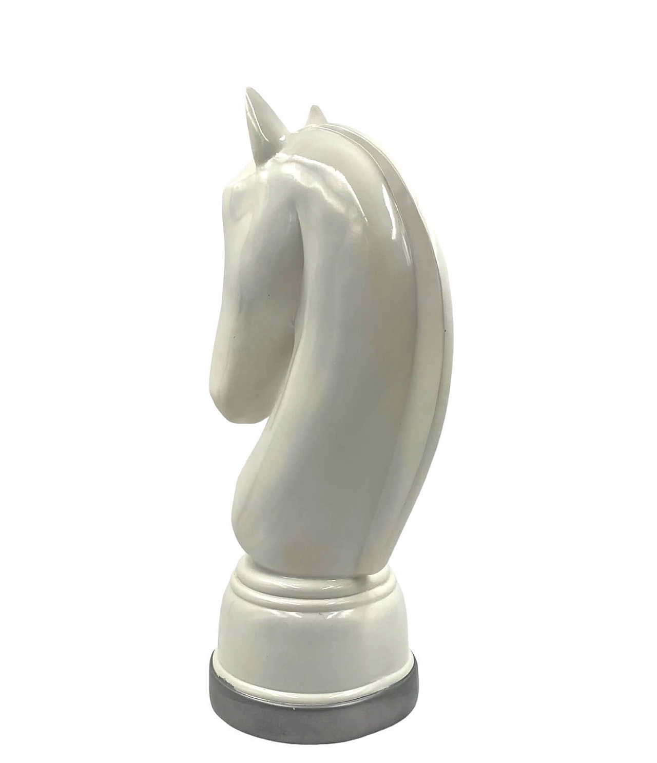 Cavallo degli scacchi, scultura in resina laccata bianca, anni '70 16