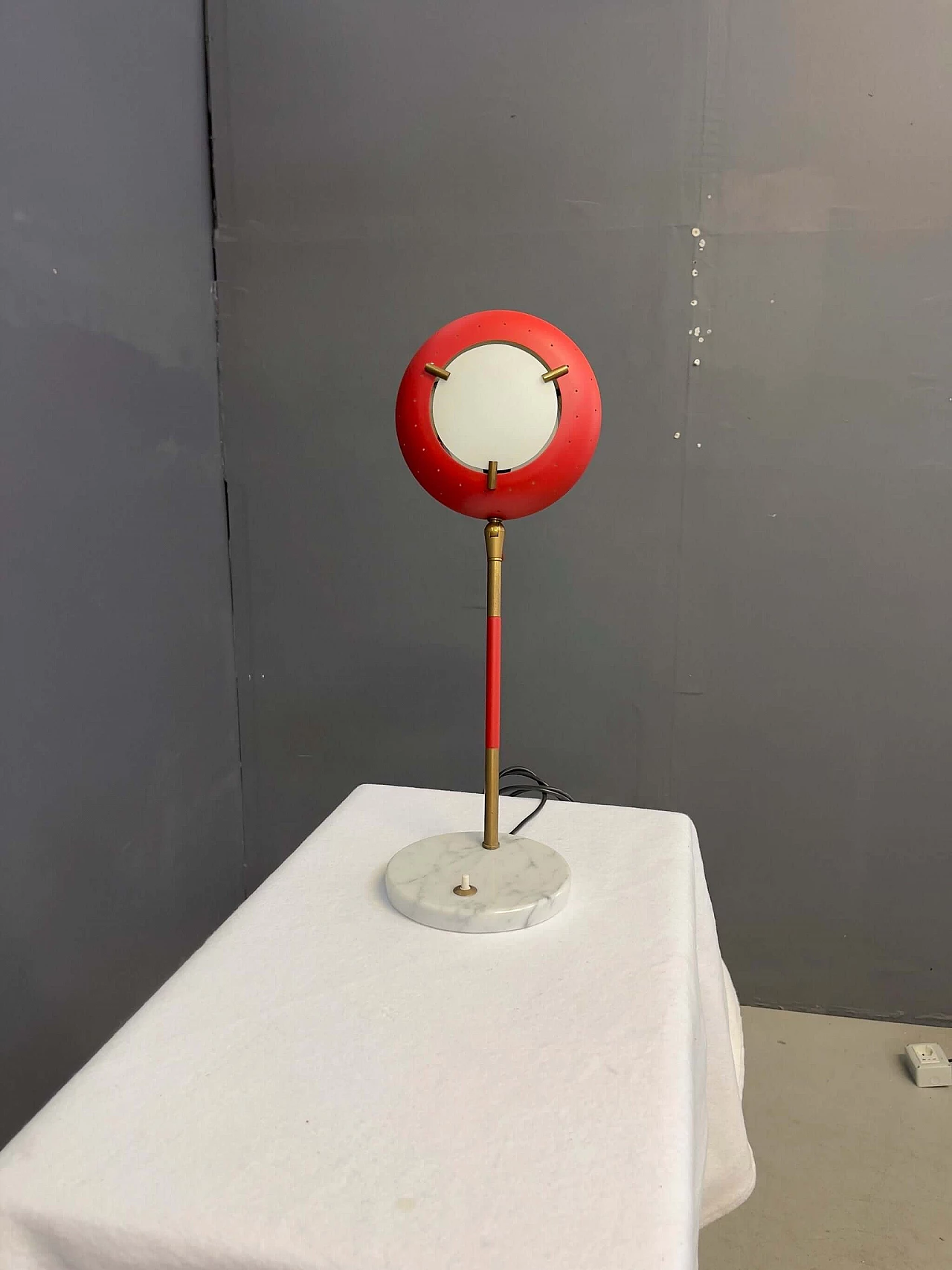 Lampada da tavolo in metallo con base in marmo di Stilux, anni '50 4