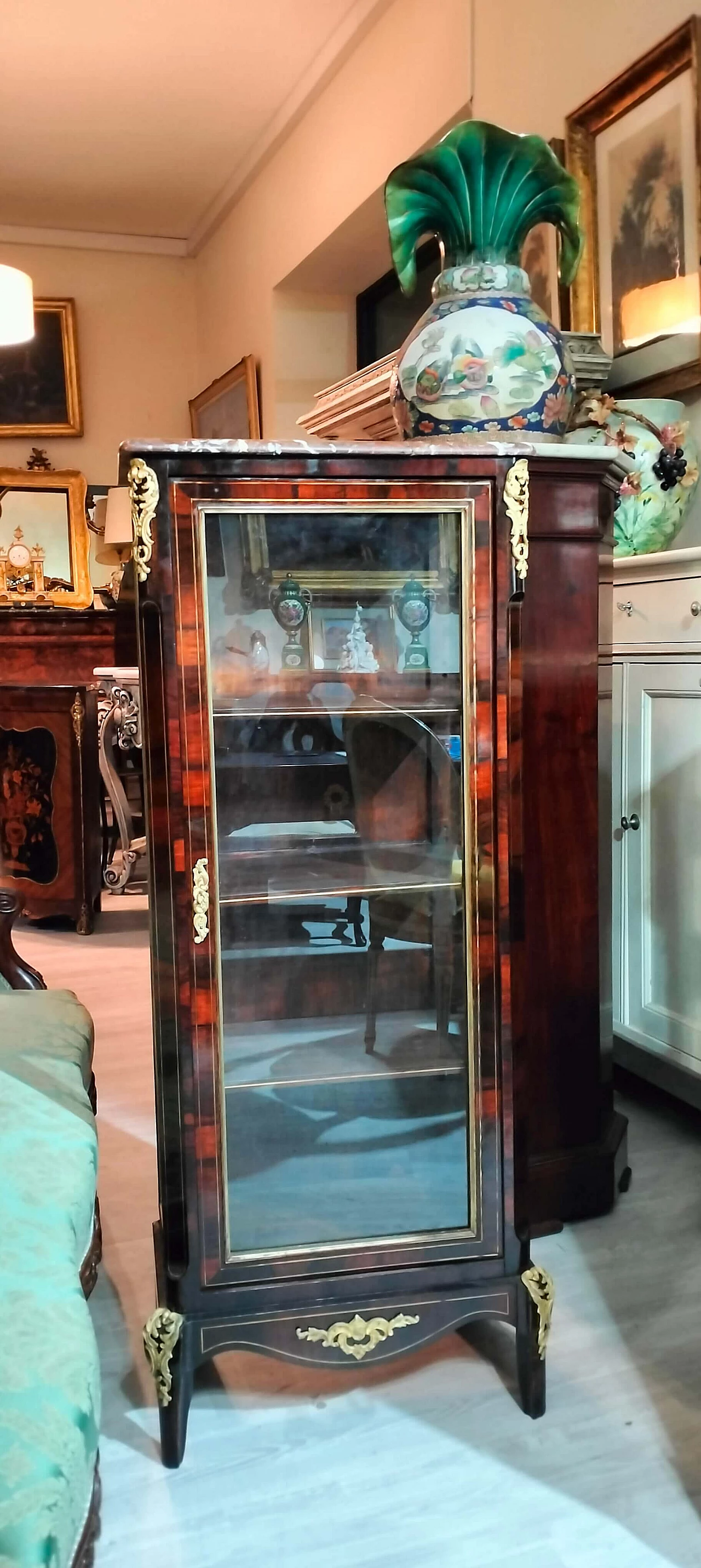 Vetrina Napoleone III in palissandro con decori in bronzo, metà '800 2