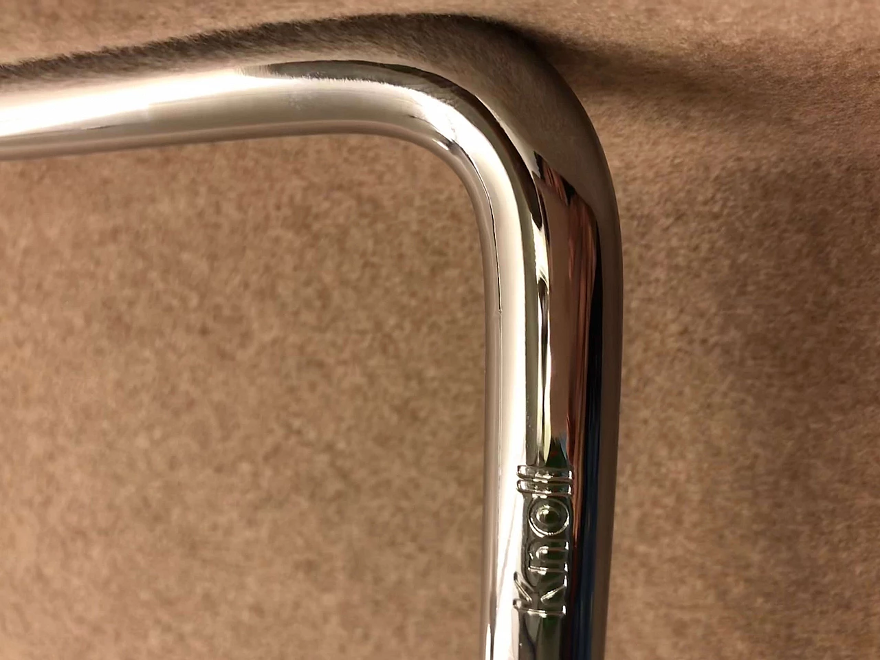 Poltrona Womb Chair di Eero Saarinen per Knoll, 2010 3