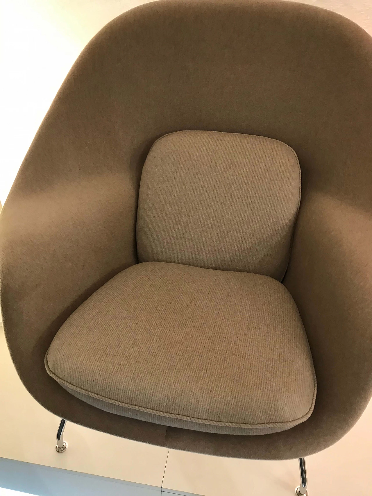 Poltrona Womb Chair di Eero Saarinen per Knoll, 2010 6