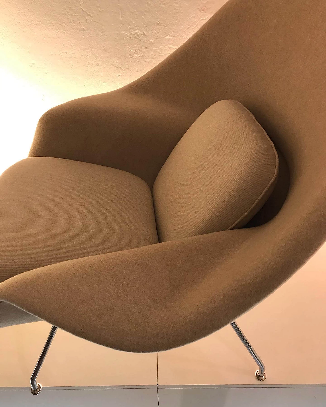 Womb Chair armchair by Eero Saarinen for Knoll, 2010 8