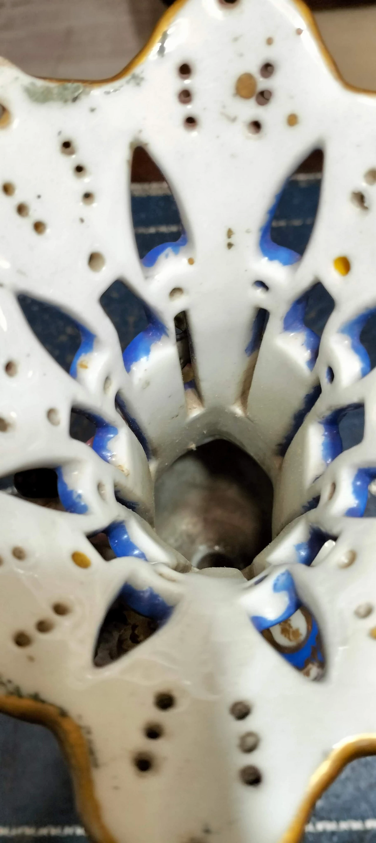 Coppia di vasi Luigi Filippo in porcellana dipinta, '800 11