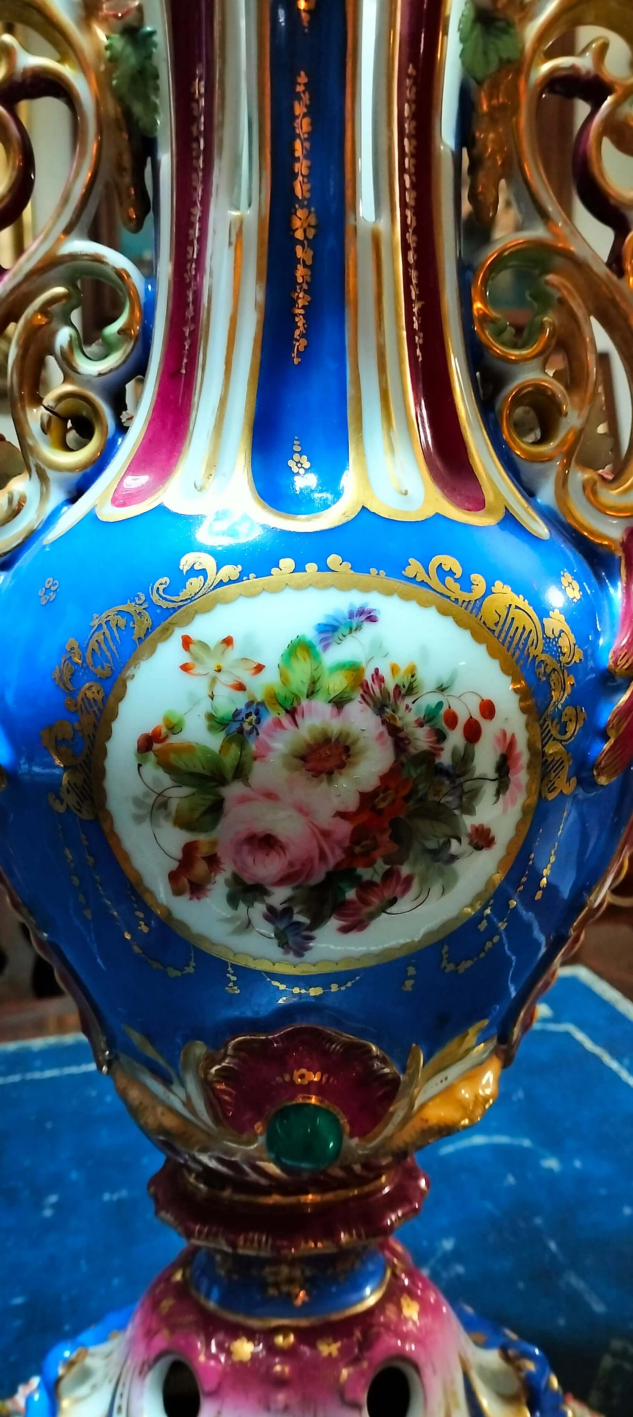 Coppia di vasi Luigi Filippo in porcellana dipinta, '800 12