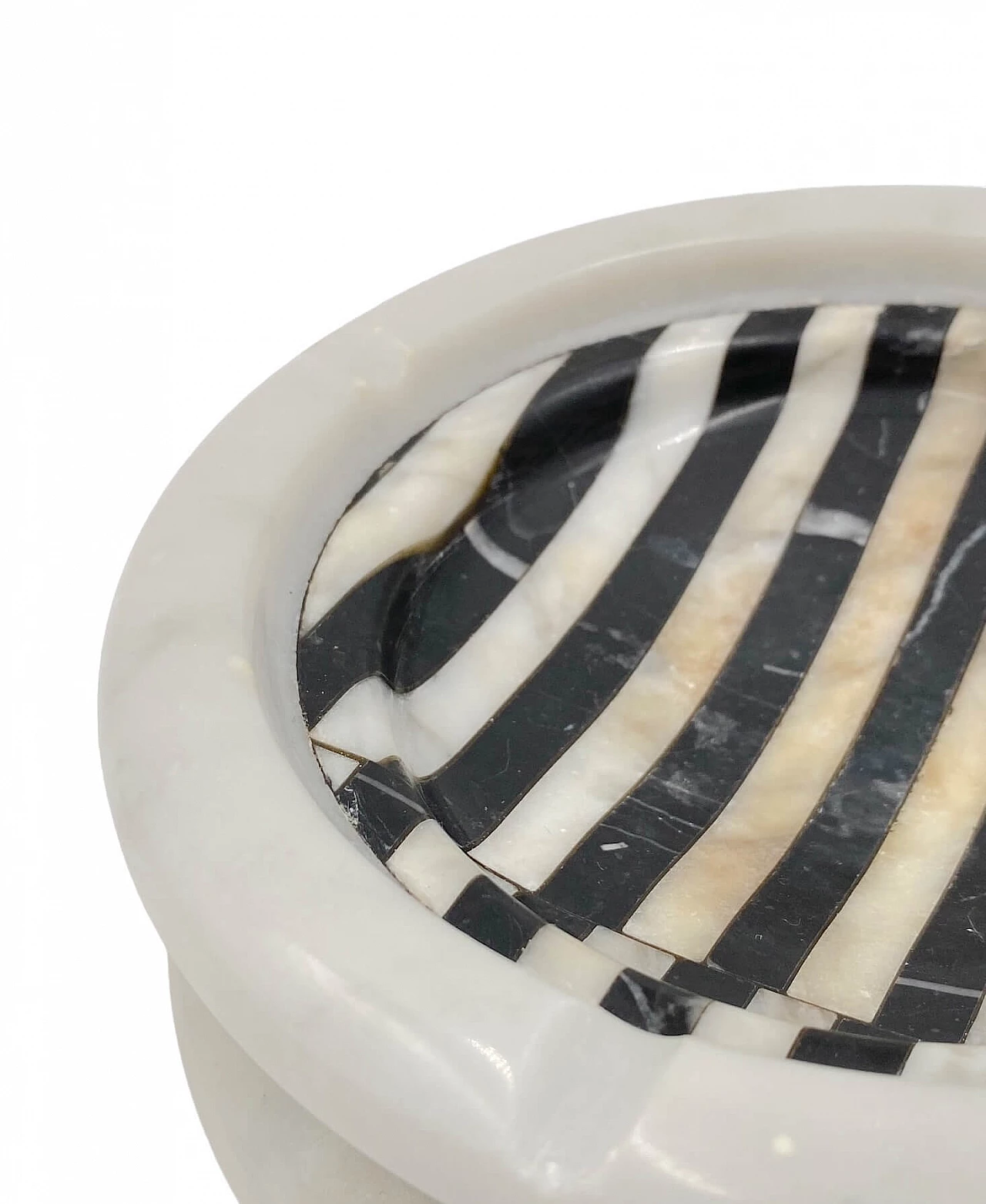 Black and white marble ashtray by Casigliani, 1970s 15
