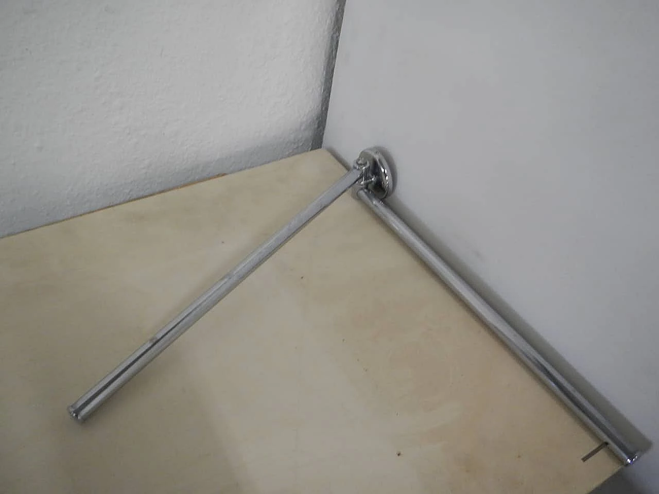 Chromed metal bathroom towel rack, 1960s 3