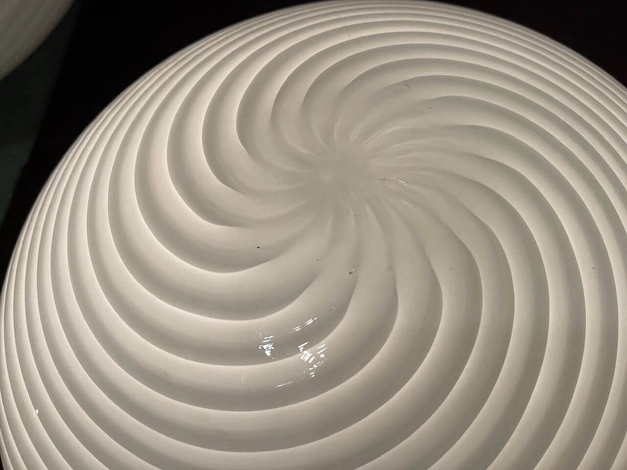 Plafoniera in vetro di Murano con spirale bianca di Venini, anni '70 11