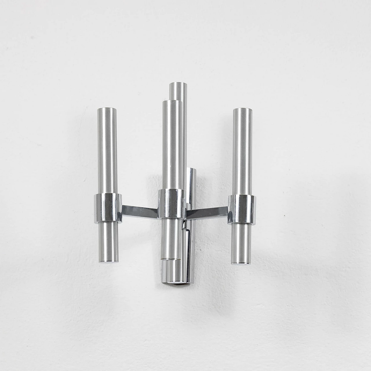 Coppia di applique a quattro luci in metallo cromato, anni '70 3