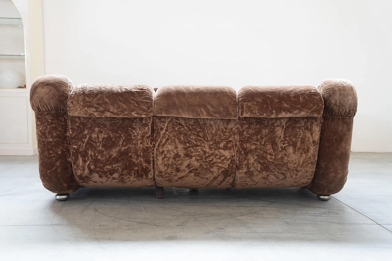 Beige chenille sofa and pair of armchairs, 1970s 23