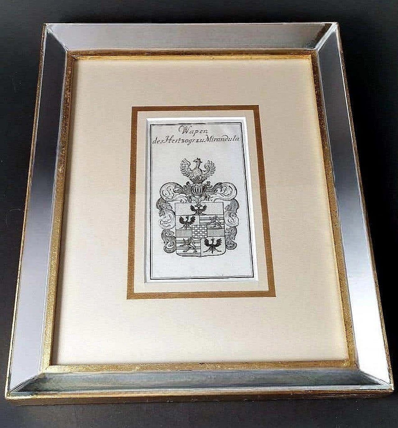 Engraved Dutch print depicting the coat of arms of the Dukes of Mirandola with mirrored frame, 17th century 2