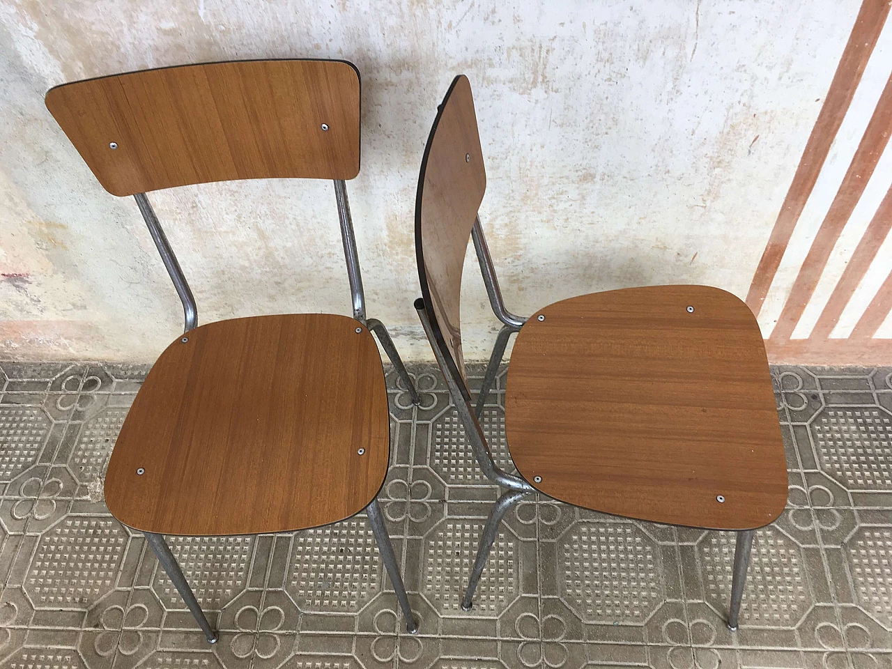 4 Sedie e tavolo in formica, anni '60 6
