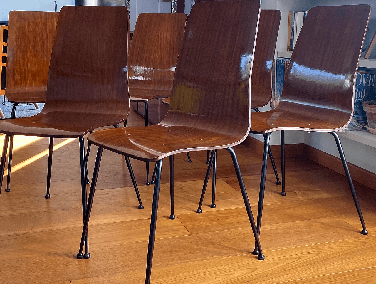 6 Sedie in legno curvato con struttura in metallo laccato di Carlo Ratti, anni '50 4