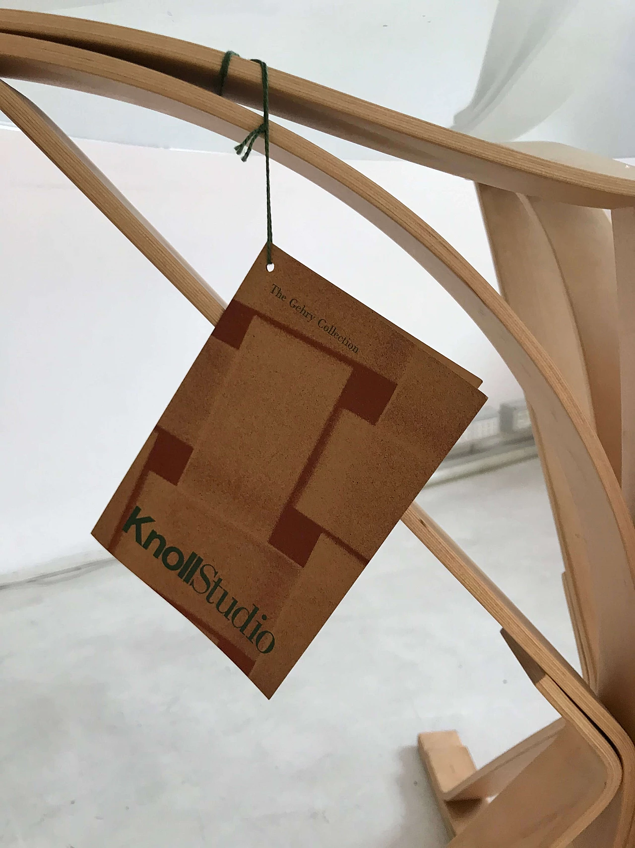 Face Off table by Frank Gehry for Knoll USA, 1990s 2