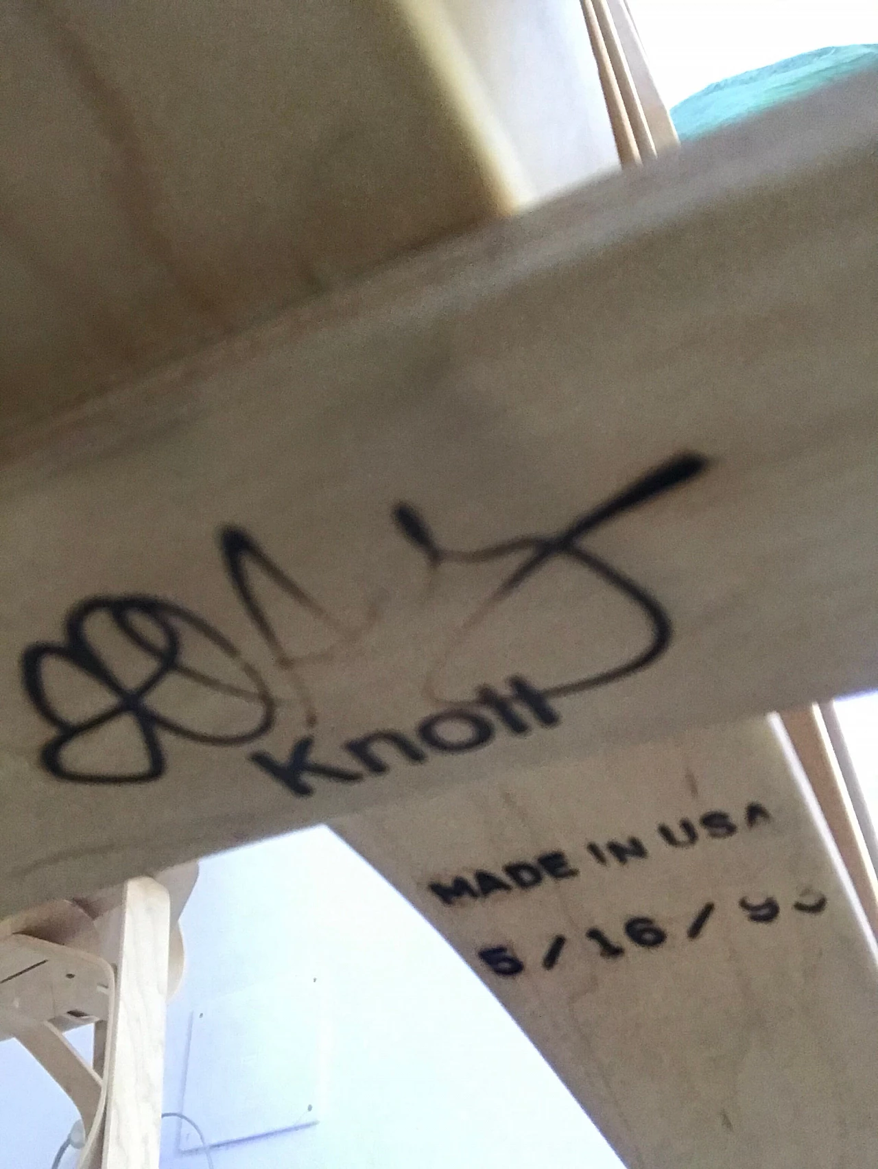 Face Off table by Frank Gehry for Knoll USA, 1990s 4