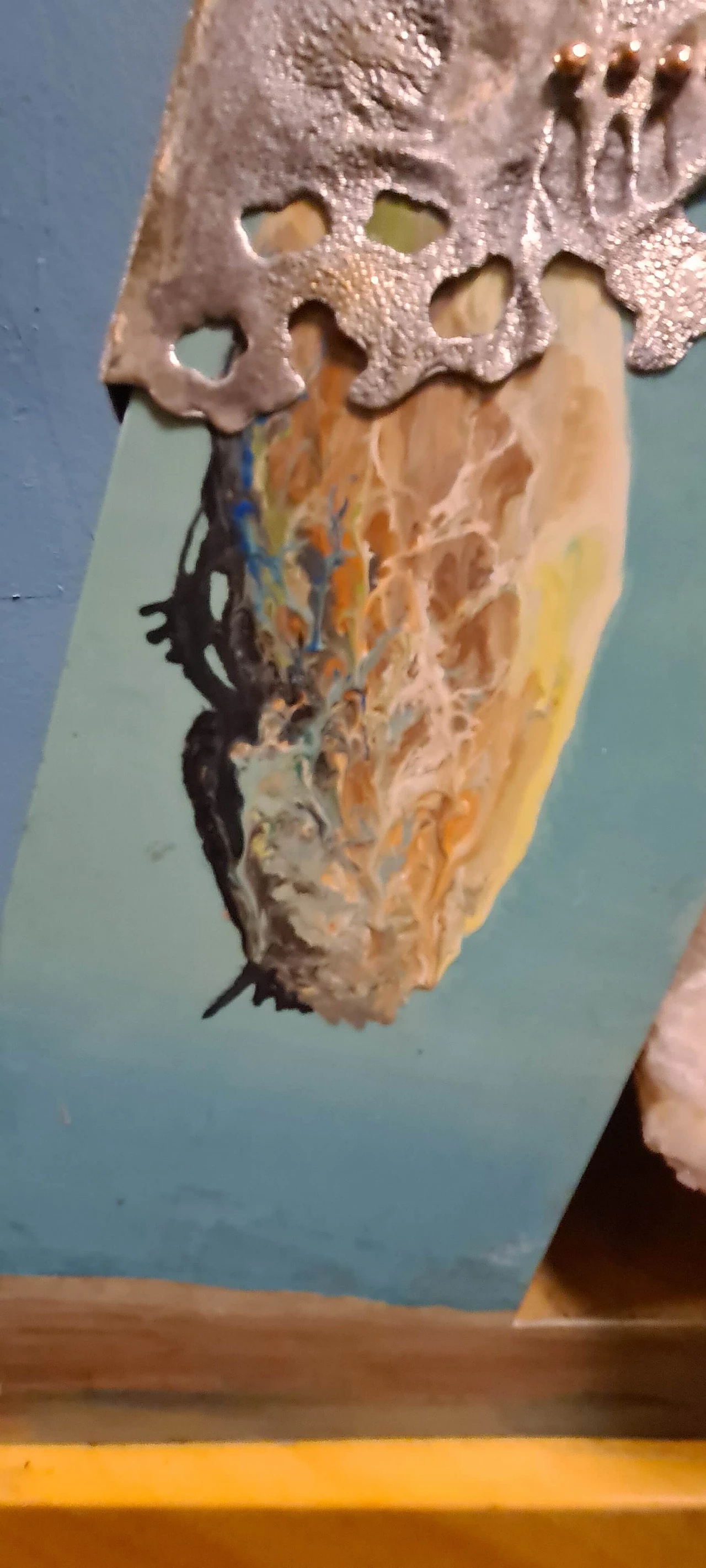 Mario Rosso, composizione metafisica, scultura in legno, metallo e quarzo, anni '80 5