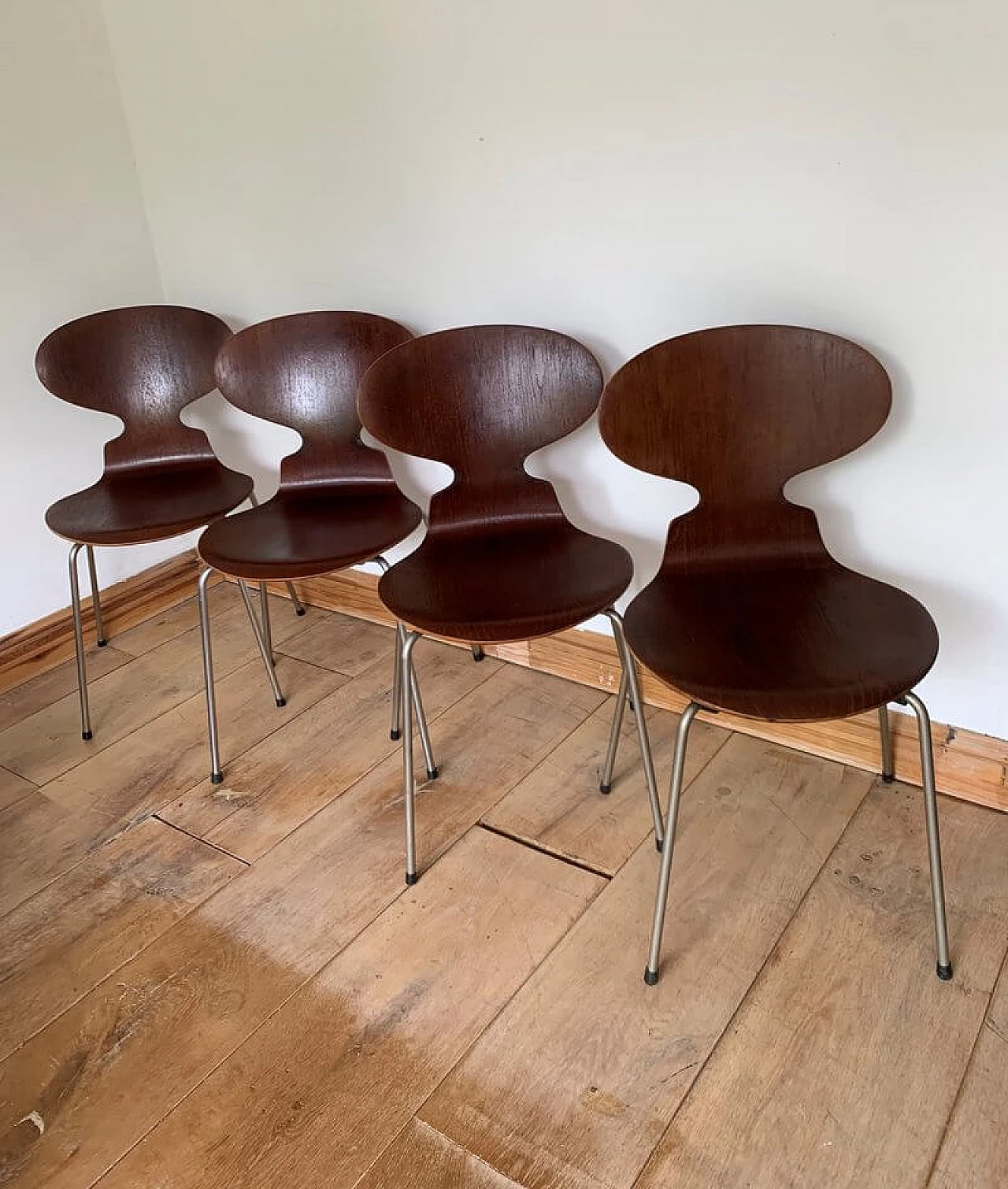 4 ANT 3101 chairs by Arne Jacobsen for Fritz Hansen, 1971 1
