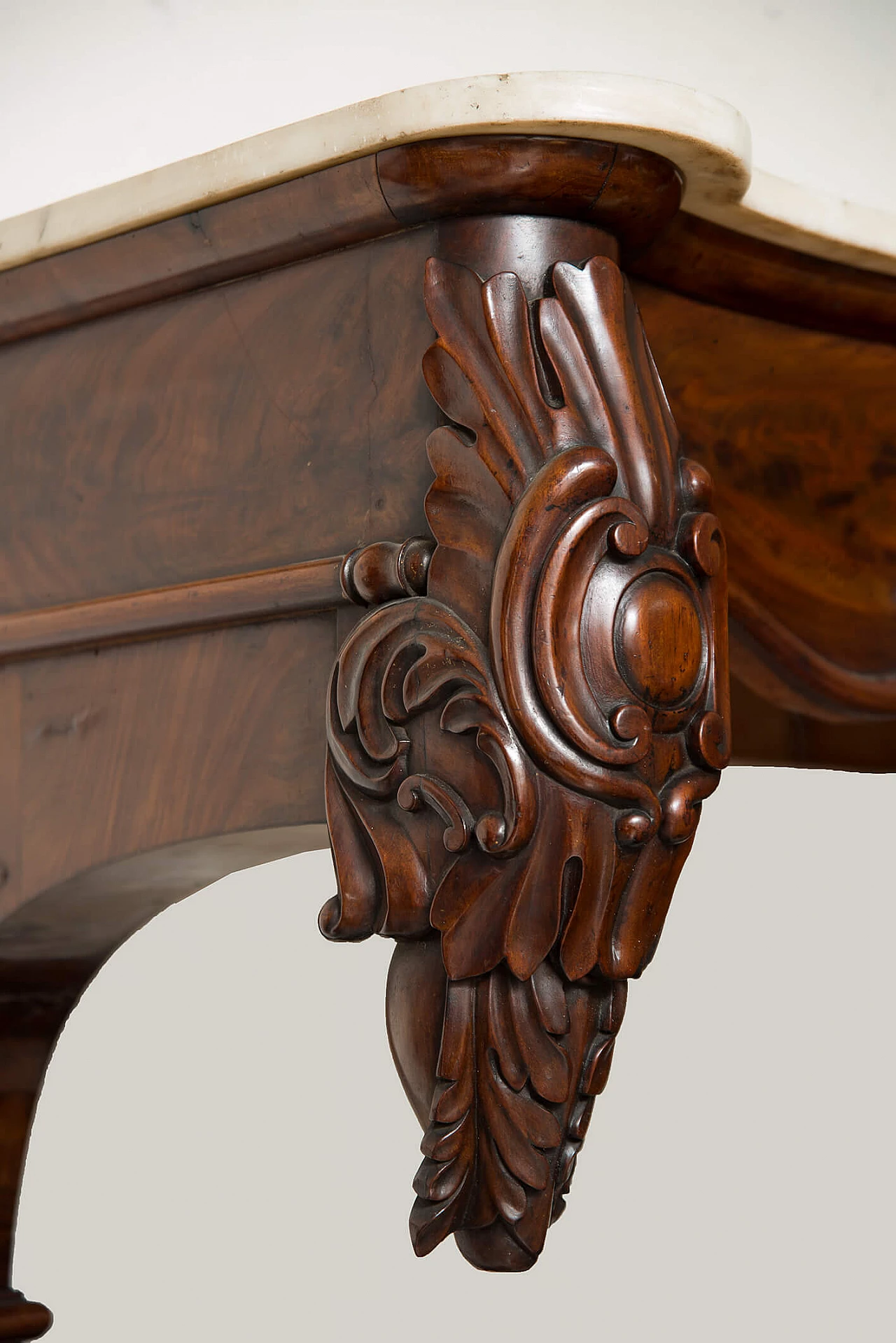 Pair of Louis Philippe mahogany feather console tables with statuary white marble top, 19th century 3