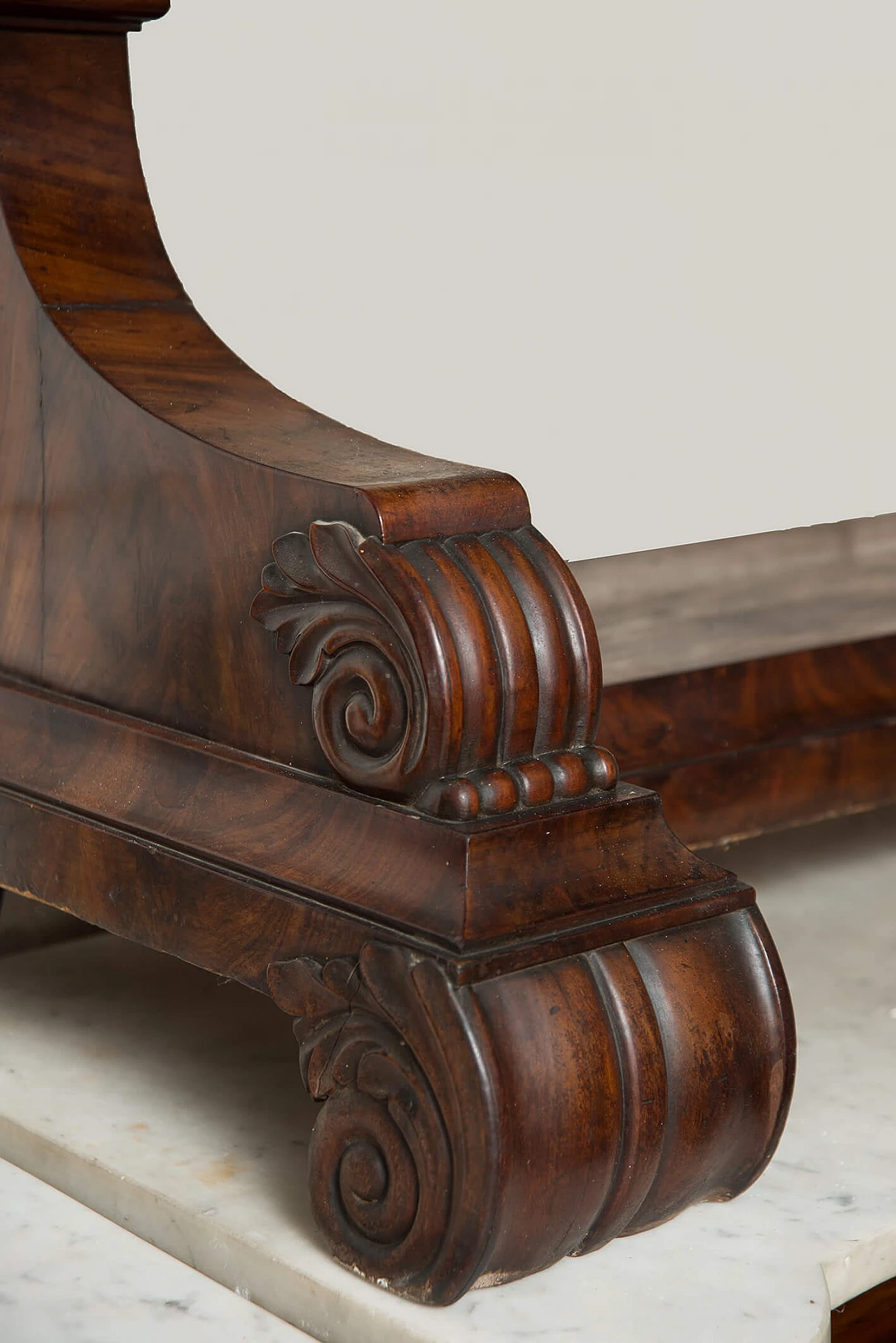Pair of Louis Philippe mahogany feather console tables with statuary white marble top, 19th century 4