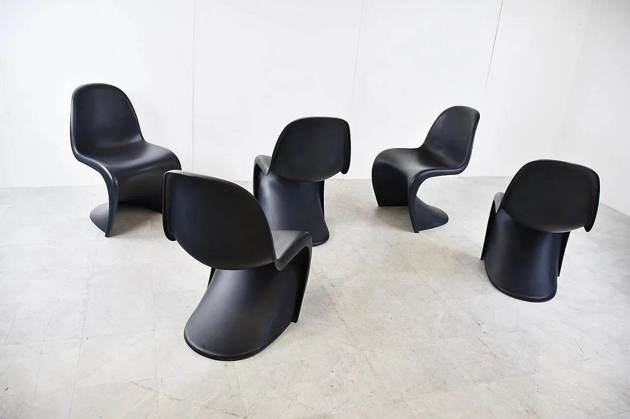 4 Panton Chair S in polypropylene by Verner Panton for Vitra 4