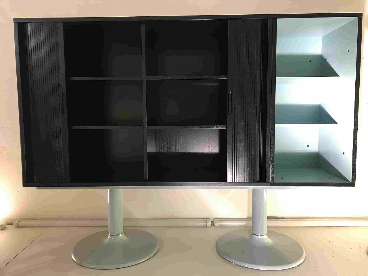 Mobile contenitore LC20 Casiers Standard di Le Corbusier per Cassina, 1985 2