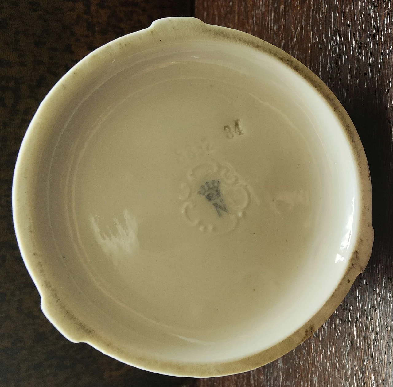 Gruppi di amorini, coppia di sculture in porcellana di Capodimonte, anni '50 4