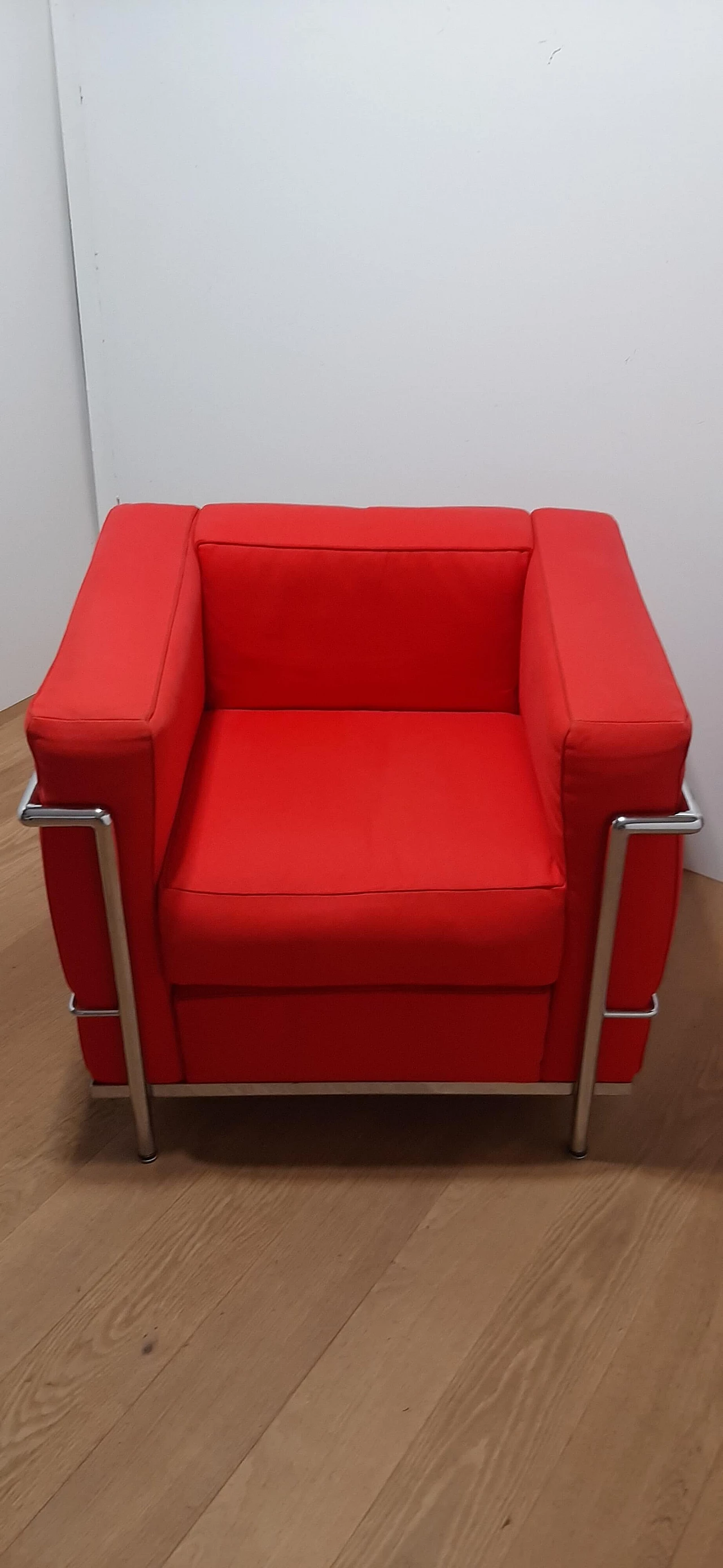 LC 2 armchair in red cotton by Le Corbusier, P. Jeanneret, C. Perriand for Alivar, 1980s 52