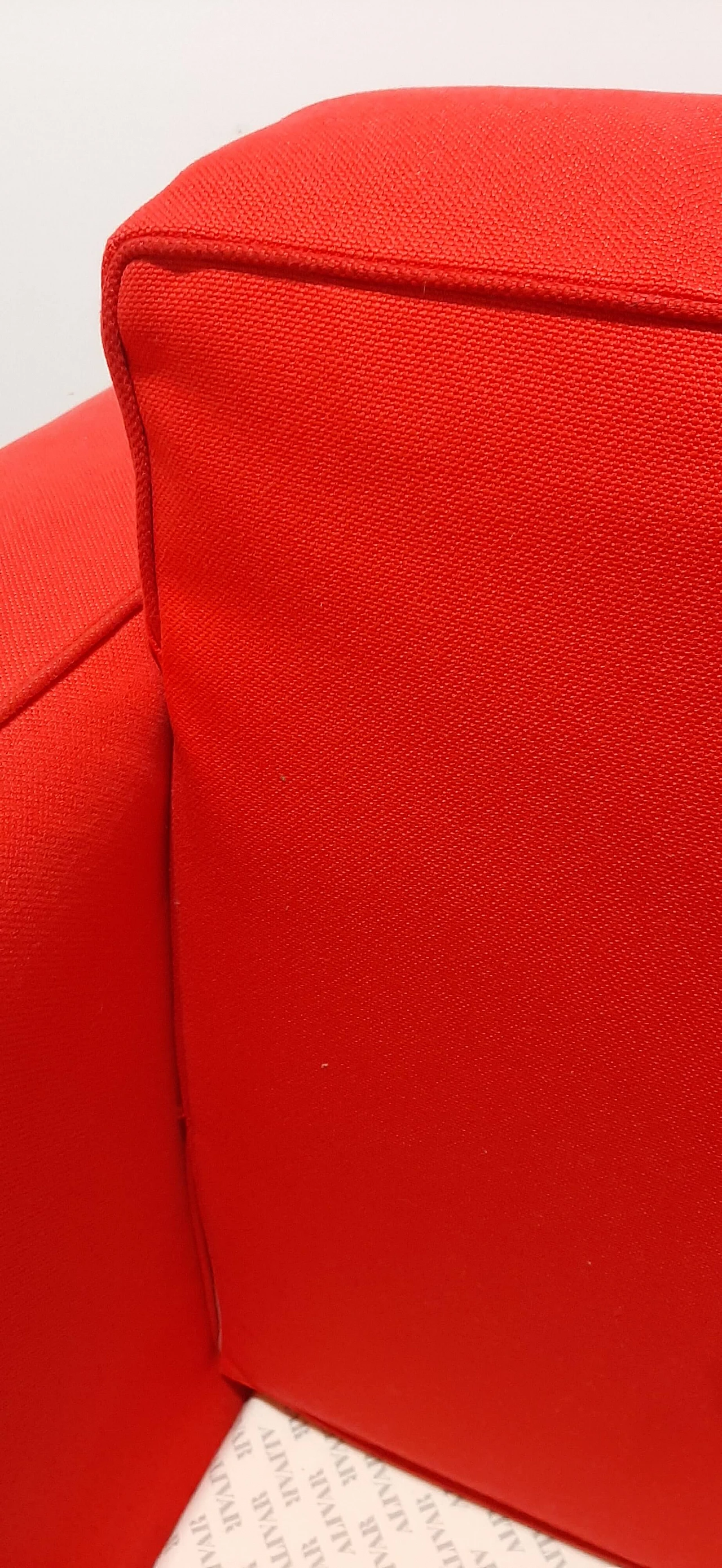 LC 2 armchair in red cotton by Le Corbusier, P. Jeanneret, C. Perriand for Alivar, 1980s 109