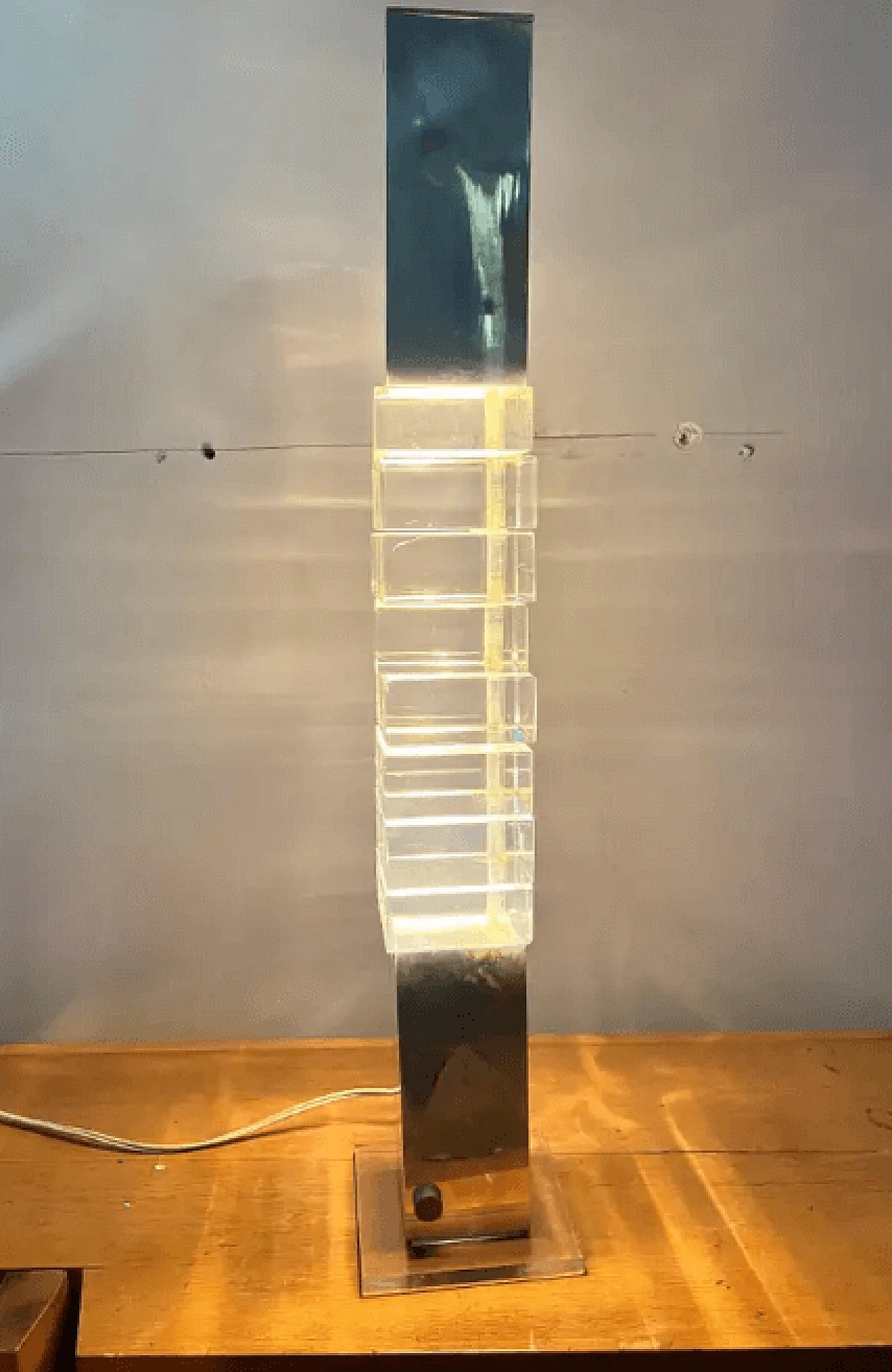 Lampada da tavolo a scultura luminosa cinetica, anni '70 2
